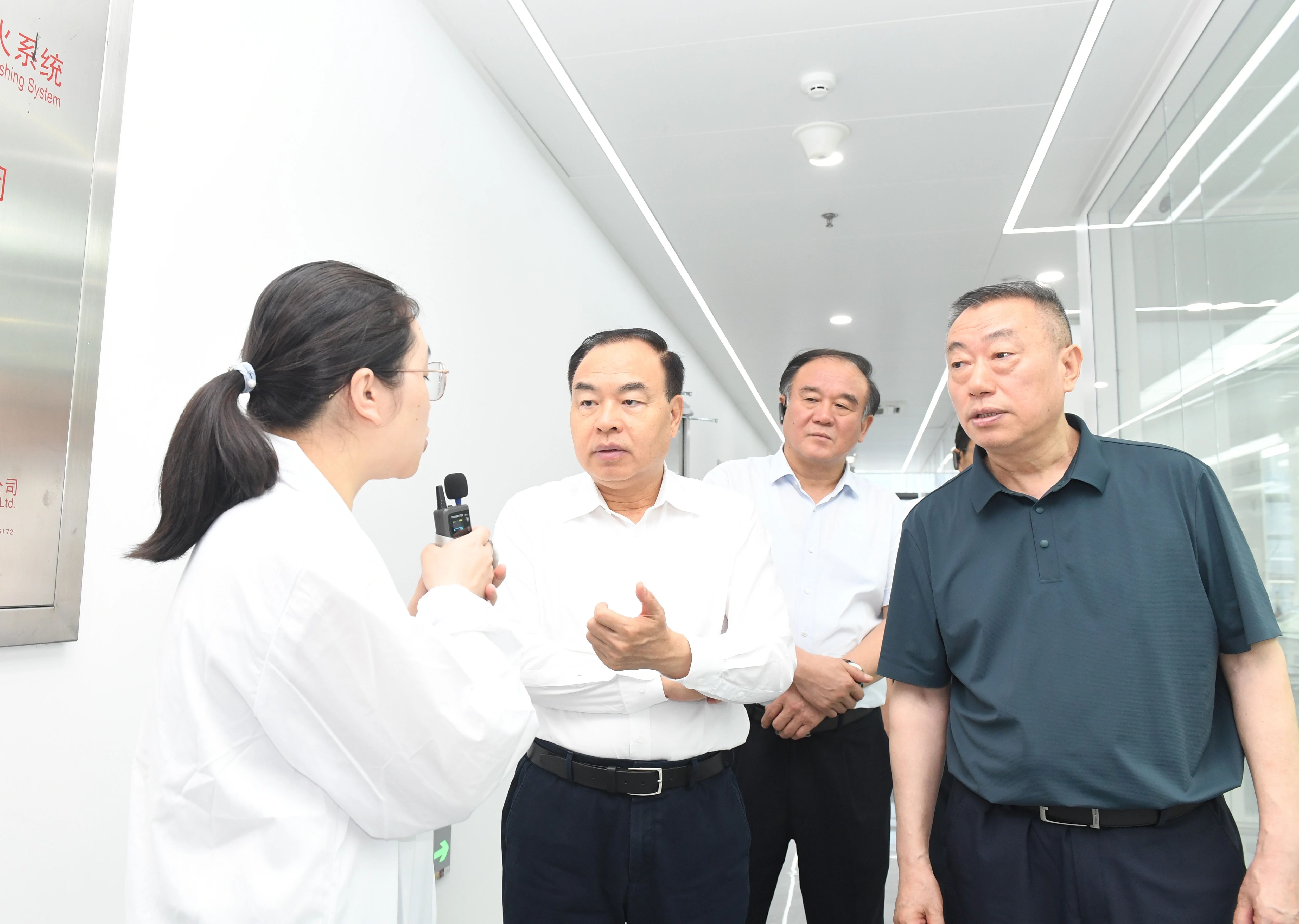 唐良智在合肥市調(diào)研時(shí)強(qiáng)調(diào) 以科技創(chuàng)新引領(lǐng)生物醫(yī)藥產(chǎn)業(yè)高質(zhì)量發(fā)...